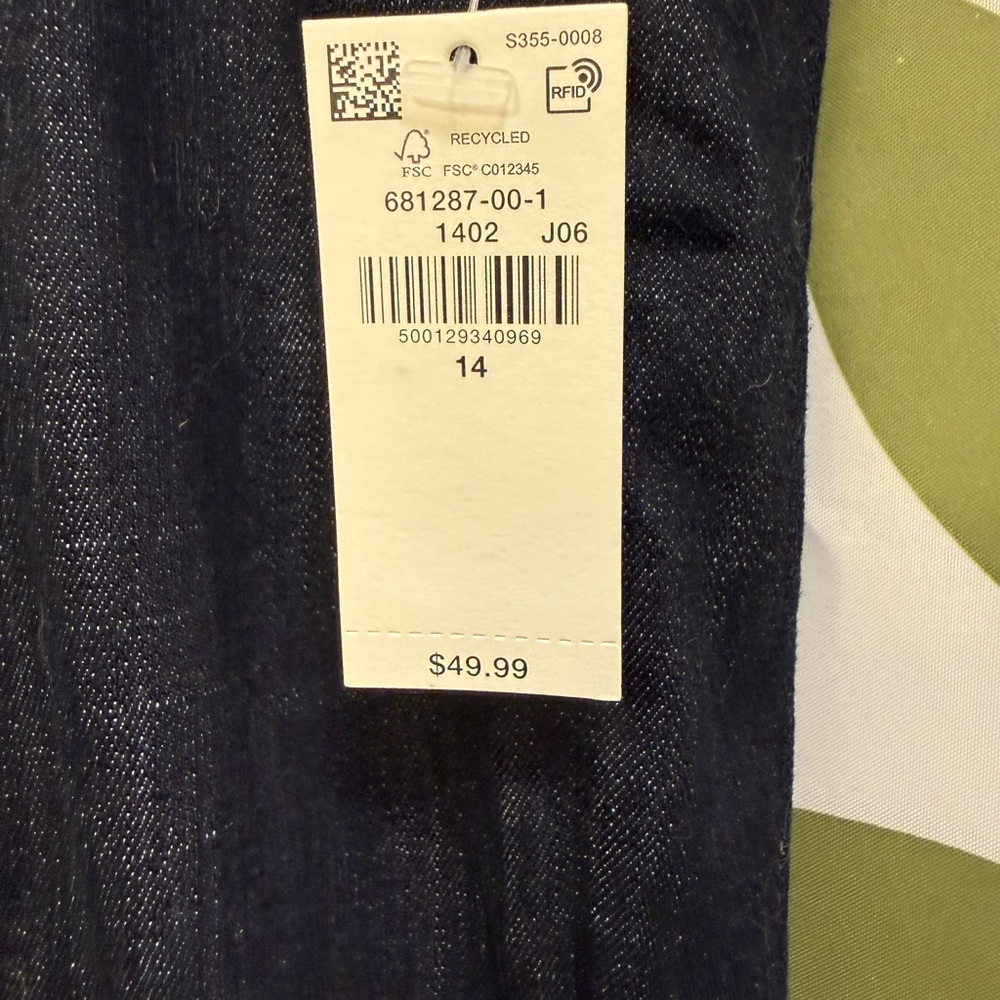 Old Navy  Women’s Dark Blue Denim Pixie Pant - Picture 3 of 5